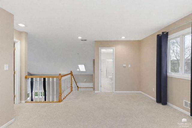 2020 Rockhill Circle, Manhattan, KS 66502