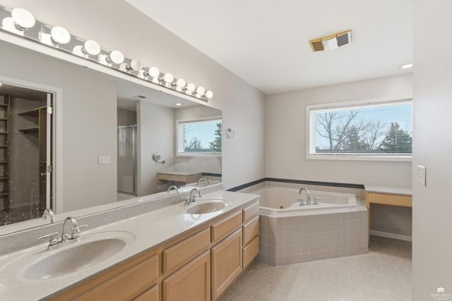 2020 Rockhill Circle, Manhattan, KS 66502