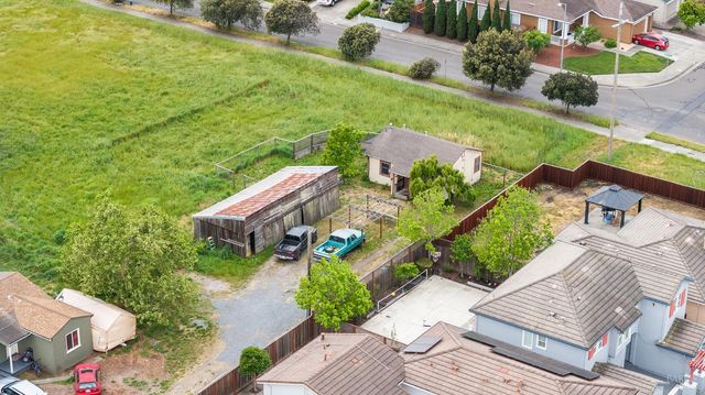 2803 Dutton Mdw, Santa Rosa, CA 95407