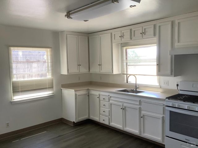 2803 Dutton Mdw, Santa Rosa, CA 95407