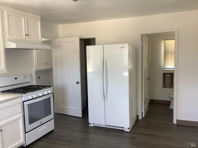 2803 Dutton Mdw, Santa Rosa, CA 95407