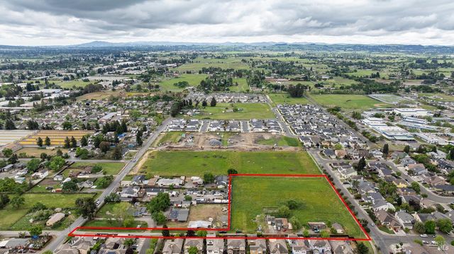 2803 Dutton Mdw, Santa Rosa, CA 95407