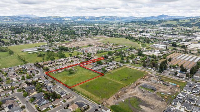 2803 Dutton Mdw, Santa Rosa, CA 95407