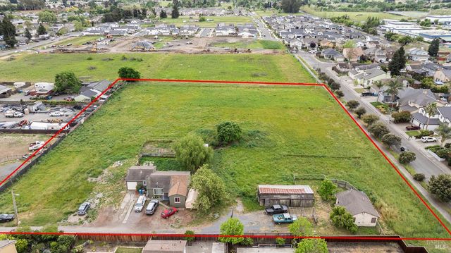 2803 Dutton Mdw, Santa Rosa, CA 95407