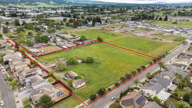 2803 Dutton Mdw, Santa Rosa, CA 95407