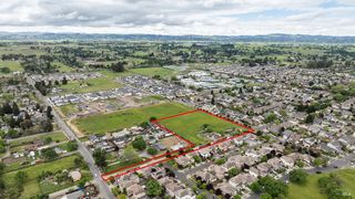 2803 Dutton Mdw, Santa Rosa, CA 95407