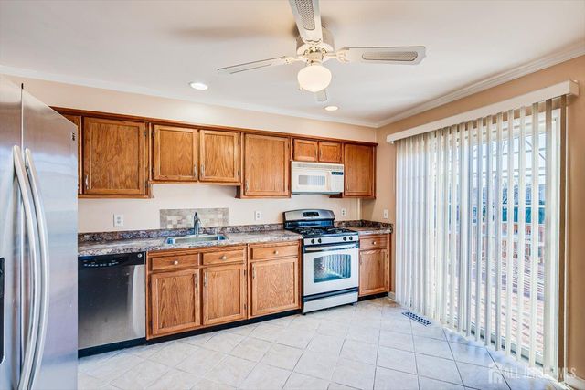 22 Oloughlin Drive, South Plainfield, NJ 07080