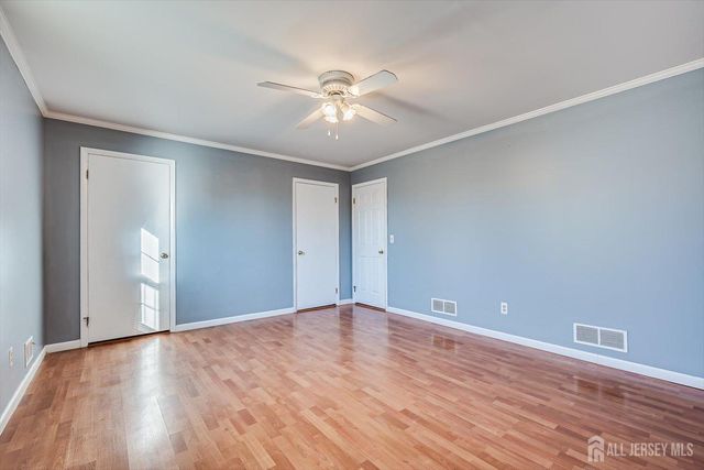 22 Oloughlin Drive, South Plainfield, NJ 07080