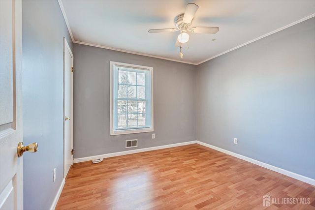 22 Oloughlin Drive, South Plainfield, NJ 07080