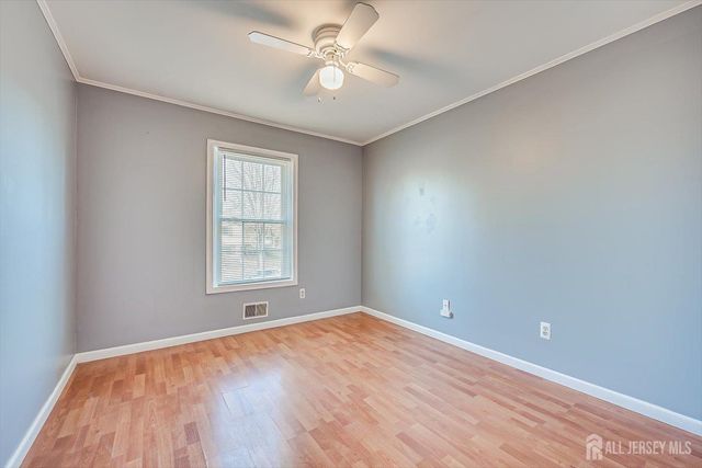 22 Oloughlin Drive, South Plainfield, NJ 07080