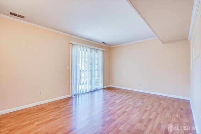 22 Oloughlin Drive, South Plainfield, NJ 07080