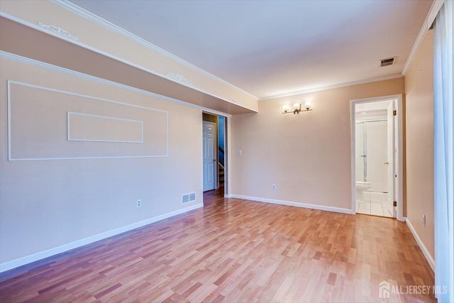 22 Oloughlin Drive, South Plainfield, NJ 07080