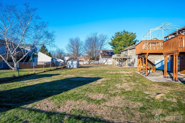 22 Oloughlin Drive, South Plainfield, NJ 07080