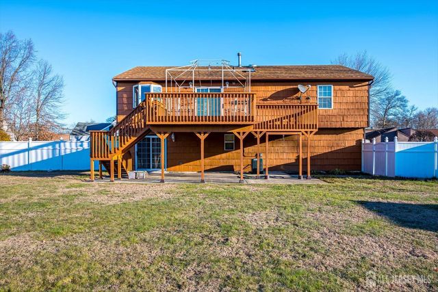 22 Oloughlin Drive, South Plainfield, NJ 07080