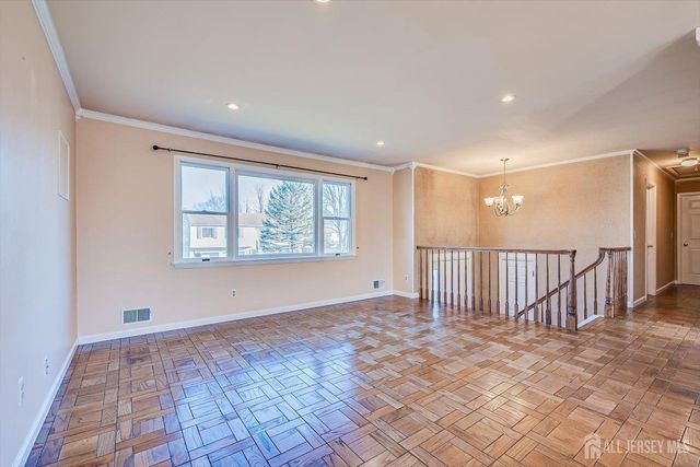 22 Oloughlin Drive, South Plainfield, NJ 07080