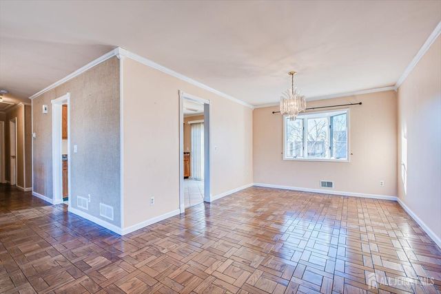 22 Oloughlin Drive, South Plainfield, NJ 07080