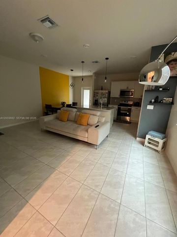 3235 Watercress DR, Lauderdale Lakes, FL 33311