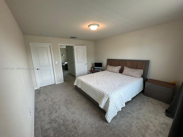 3235 Watercress DR, Lauderdale Lakes, FL 33311