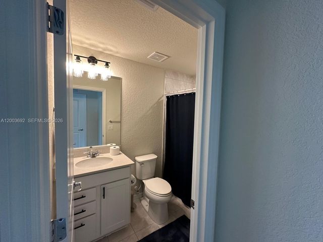 3235 Watercress DR, Lauderdale Lakes, FL 33311