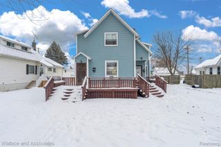 1918 7th, Port Huron, MI 48060