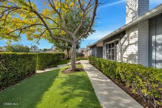 135 W Gainsborough Road, Thousand Oaks, CA 91360
