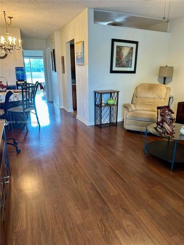 15600 NE 6th Ave 34A, Miami, FL 33162