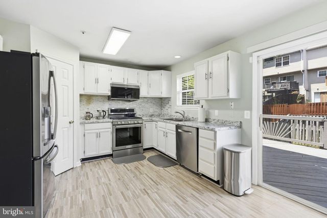 22 ARROWOOD CT, Baltimore, MD 21237