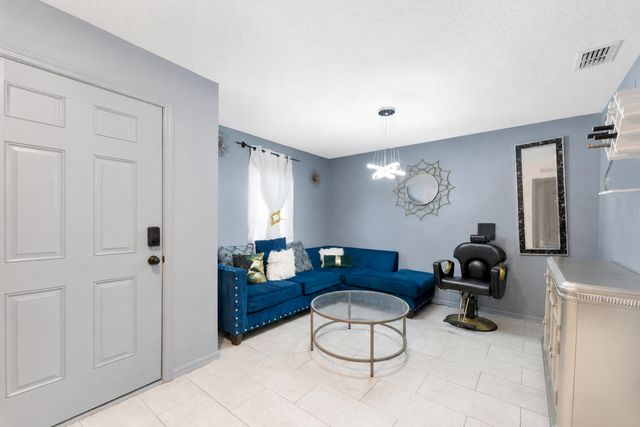 1122 SW Del Rio Boulevard, Port St. Lucie, Port St Lucie, FL 34953