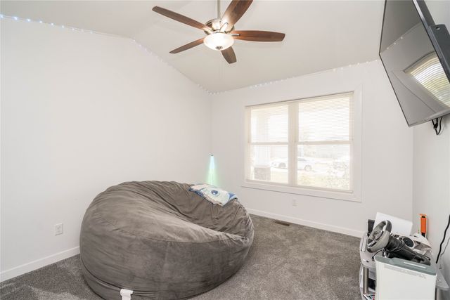 3548 E Highview Drive, Des Moines, IA 50320