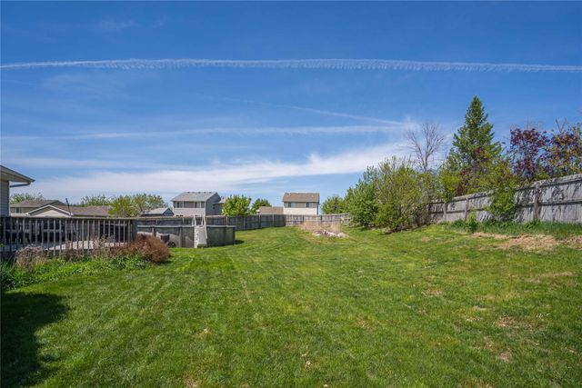 3548 E Highview Drive, Des Moines, IA 50320