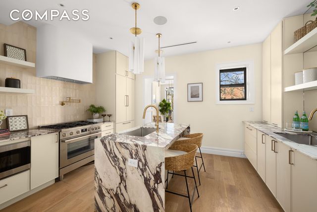 809 Lincoln Place, New York City, NY 11216