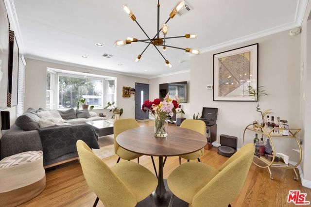 15513 Cohasset Street, Van Nuys (los Angeles), CA 91406