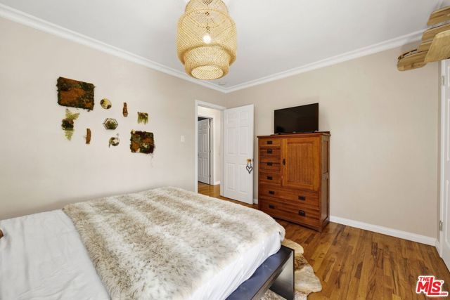 15513 Cohasset Street, Van Nuys (los Angeles), CA 91406