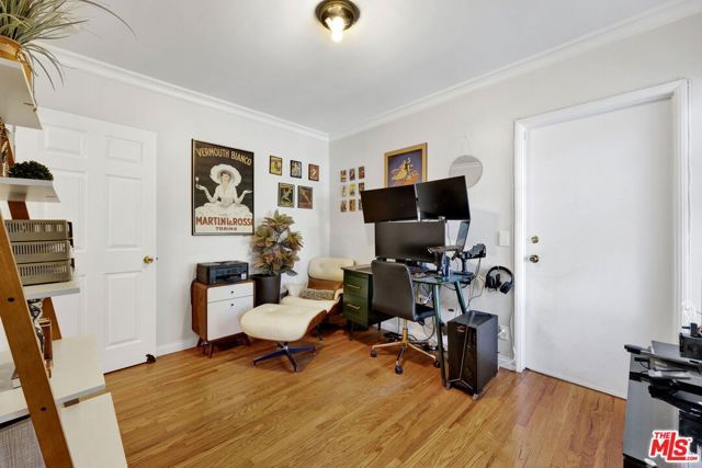 15513 Cohasset Street, Van Nuys (los Angeles), CA 91406