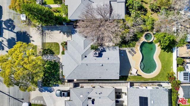 15513 Cohasset Street, Van Nuys (los Angeles), CA 91406