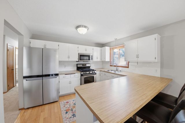 7801 119th Avenue N, Champlin, MN 55316