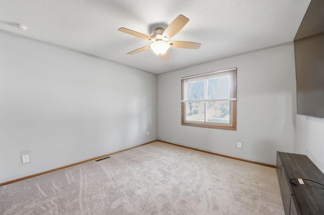7801 119th Avenue N, Champlin, MN 55316