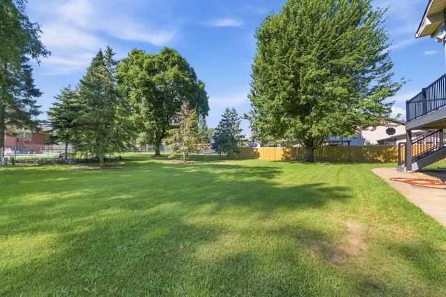 7801 119th Avenue N, Champlin, MN 55316