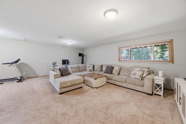 7801 119th Avenue N, Champlin, MN 55316