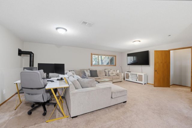 7801 119th Avenue N, Champlin, MN 55316