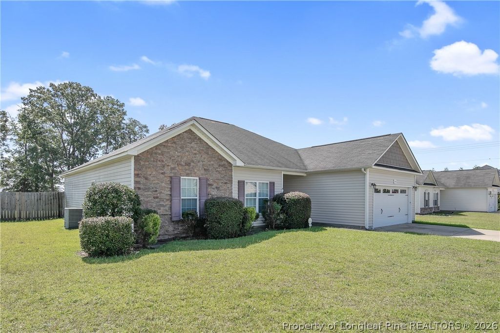 132 Pilot Avenue, Raeford, NC 28376 — photo 2