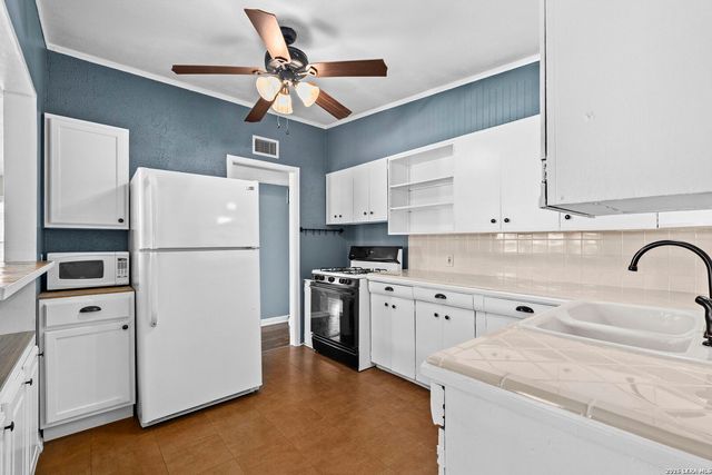 106 Bella Vista Drive, San Antonio, TX 78228