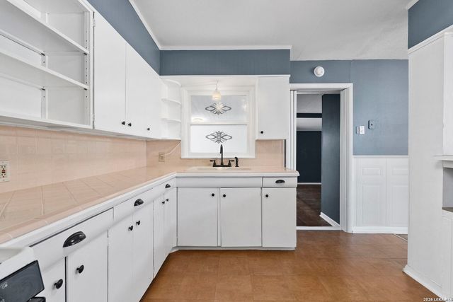 106 Bella Vista Drive, San Antonio, TX 78228