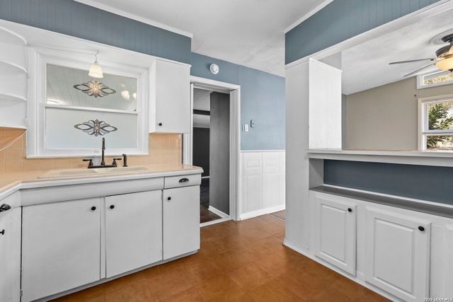 106 Bella Vista Drive, San Antonio, TX 78228