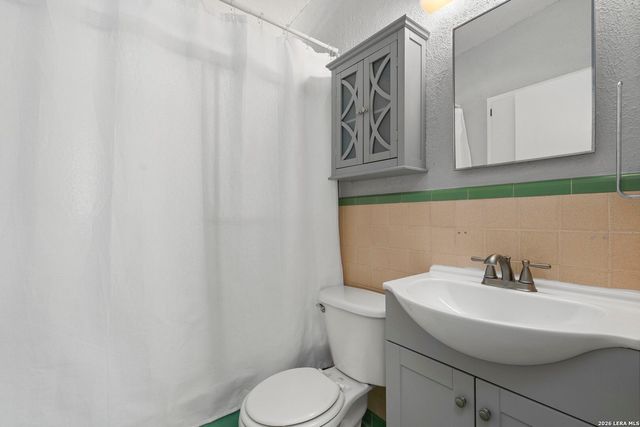 106 Bella Vista Drive, San Antonio, TX 78228