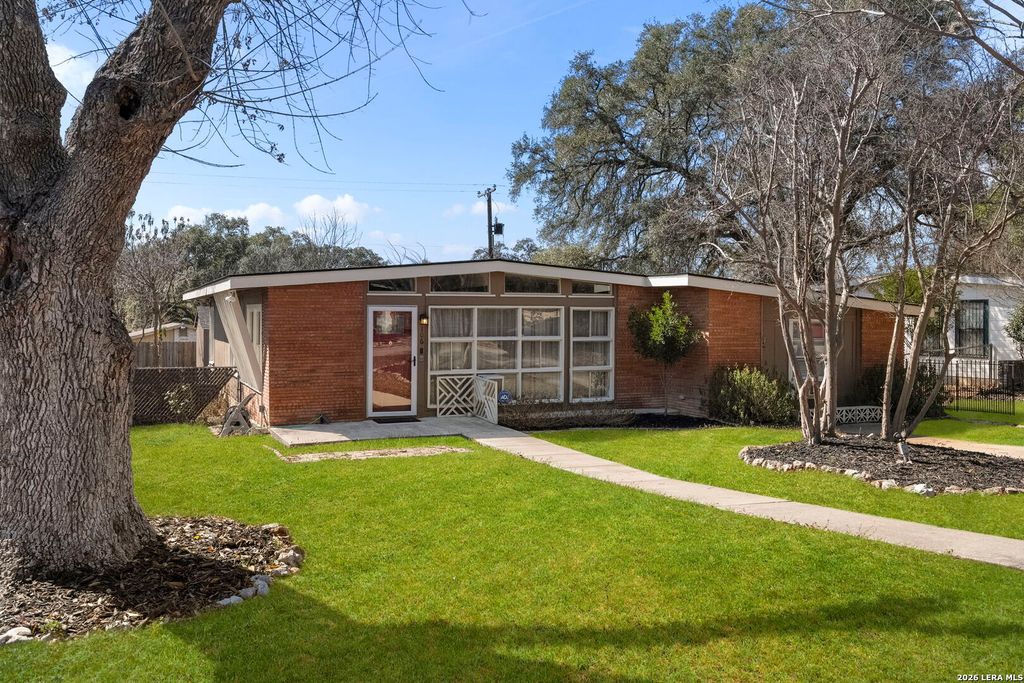 106 Bella Vista Drive, San Antonio, TX 78228
