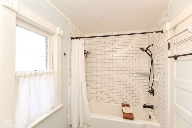 5322 Lowell Avenue, Indianapolis, IN 46219