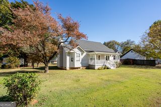 11 Magnolia Street, Aragon, GA 30104