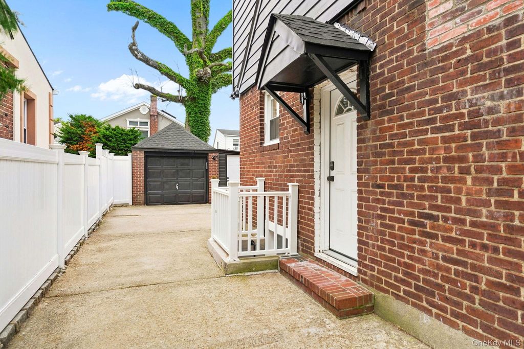 169 Rintin Street, Franklin Square, NY 11010 — photo 2