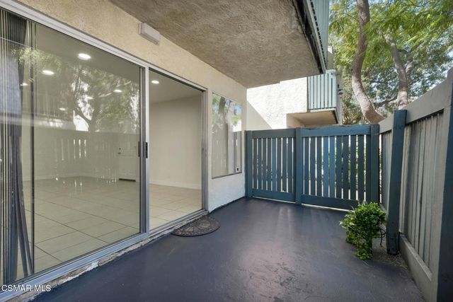 5700 Etiwanda Avenue 113, Tarzana, CA 91356